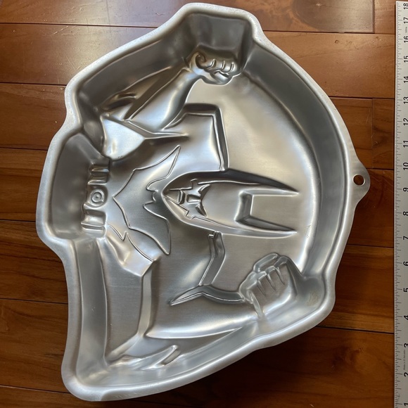 Vintage Wilton Character Batman pan - Picture 4 of 5